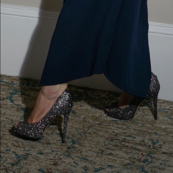 🔥Badgley Mischka🔥 - Picture 2 of 5